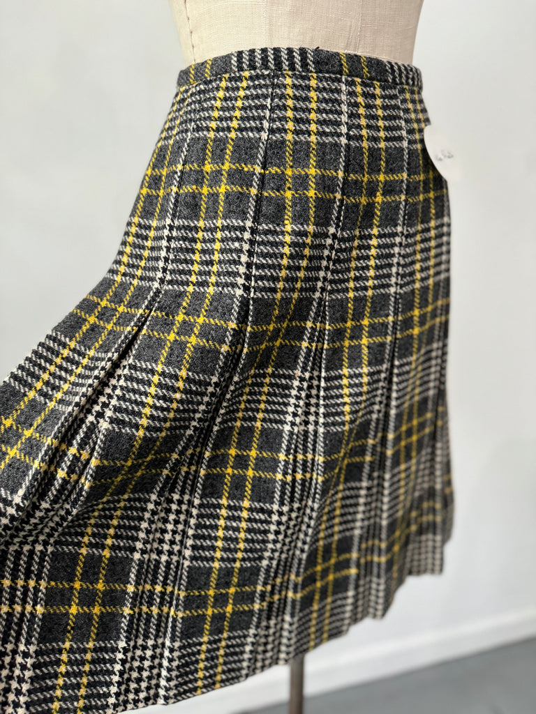 Vintage plaid skirt