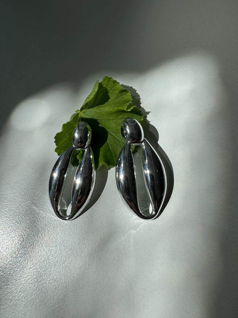 Liquid silver earrings