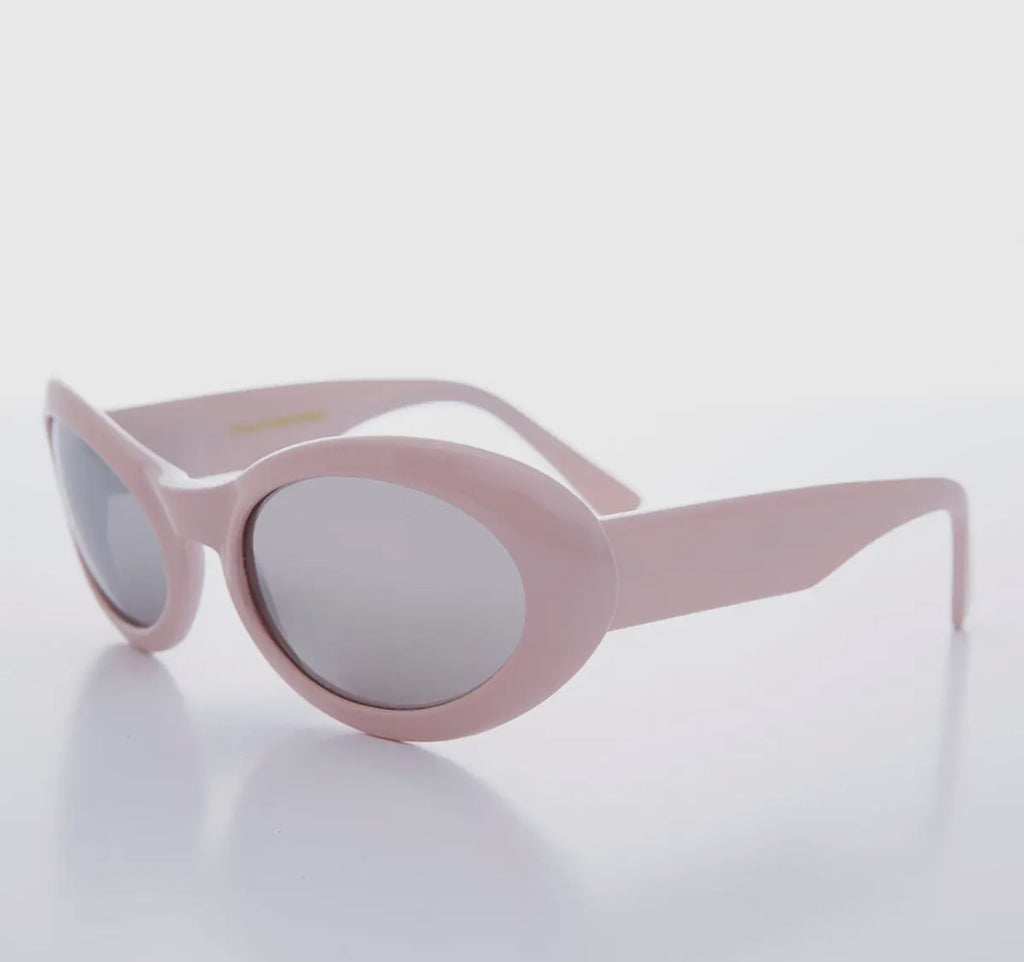 90’s curved cat eye vintage sunglasses