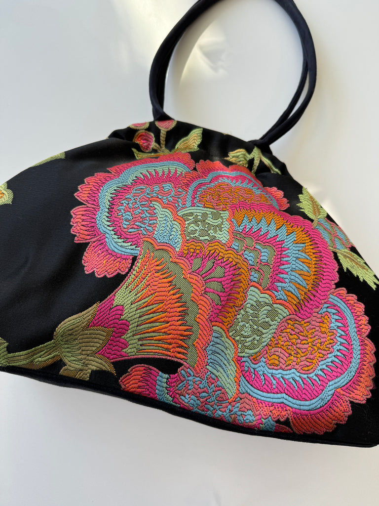 Atenti handmade purse