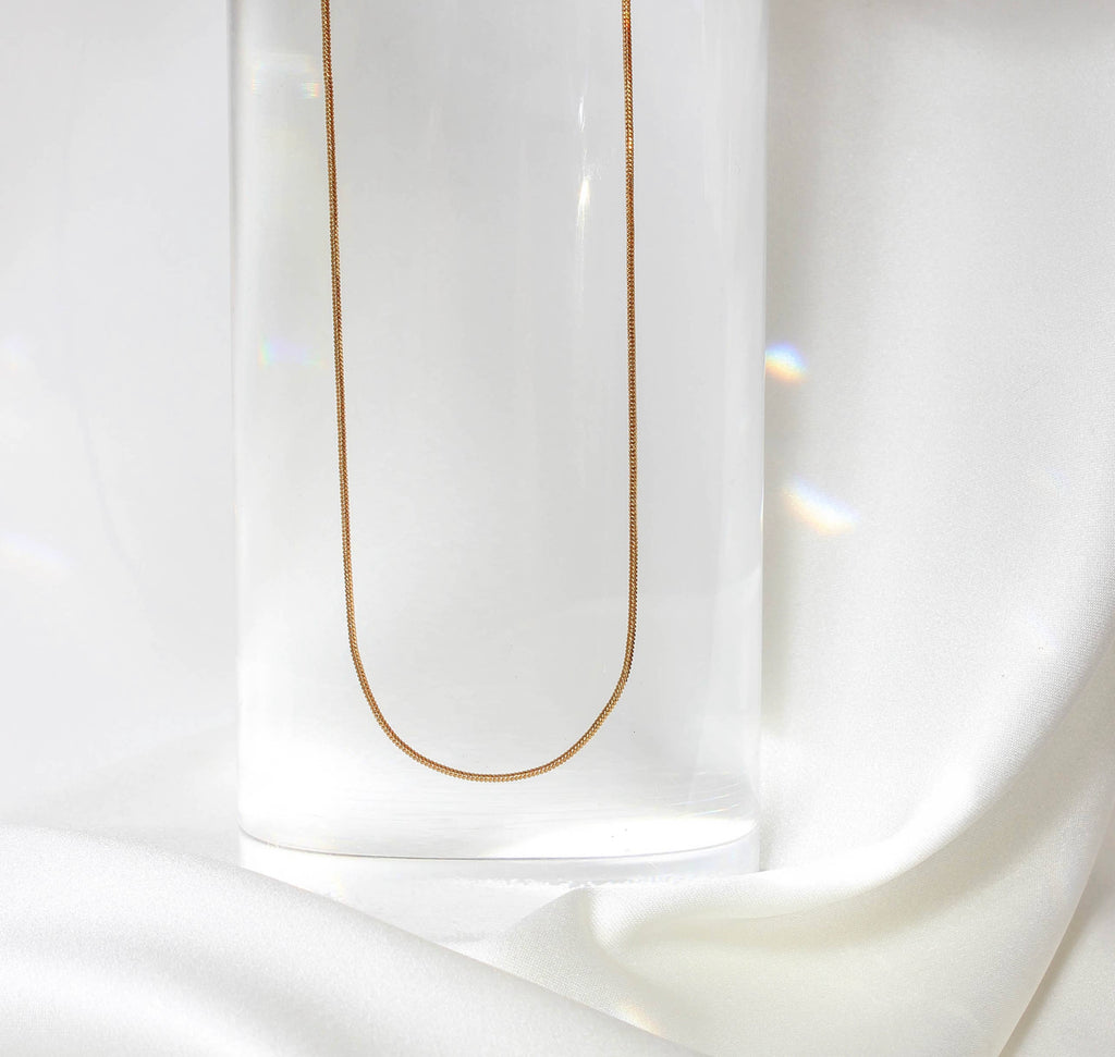 Dainty Box chain necklace