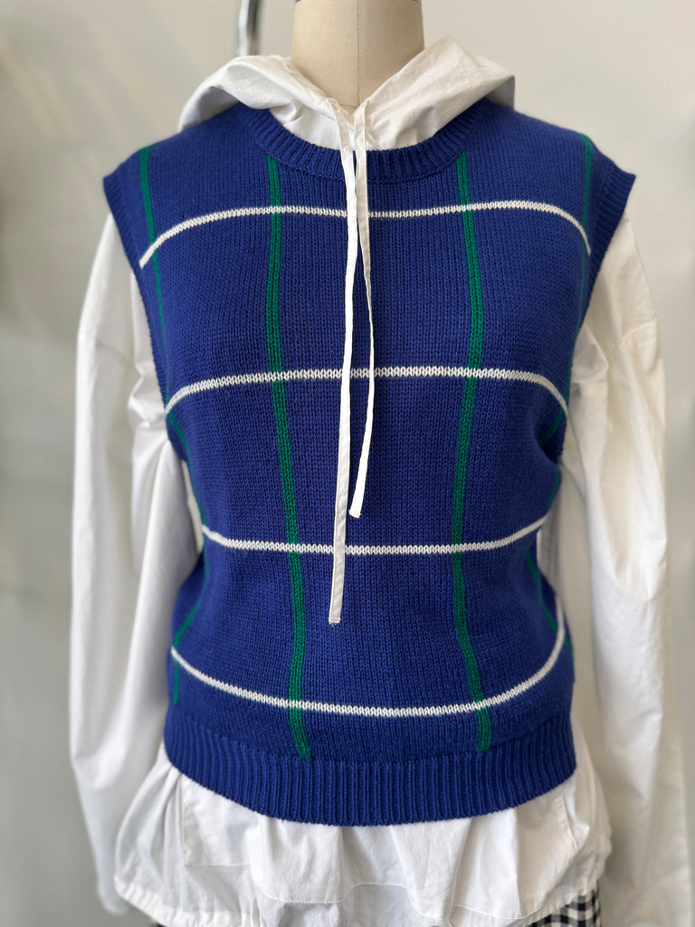 Vintage sleeveless sweater top