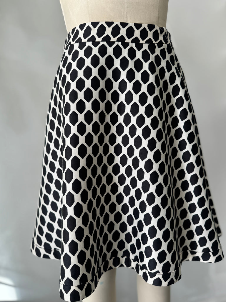 Designer DVF black and white skirt