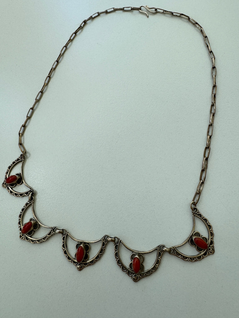 Italian coral hook necklace