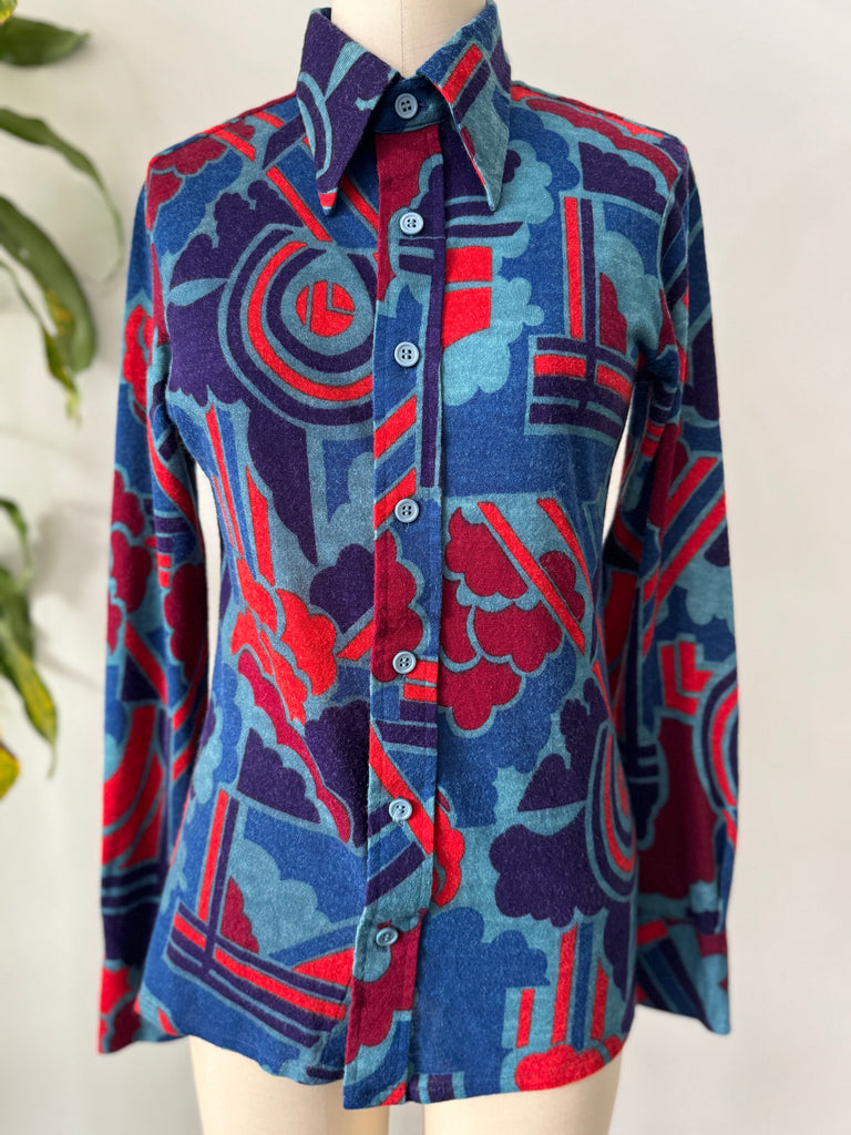 1970’s button up top with pointed collar