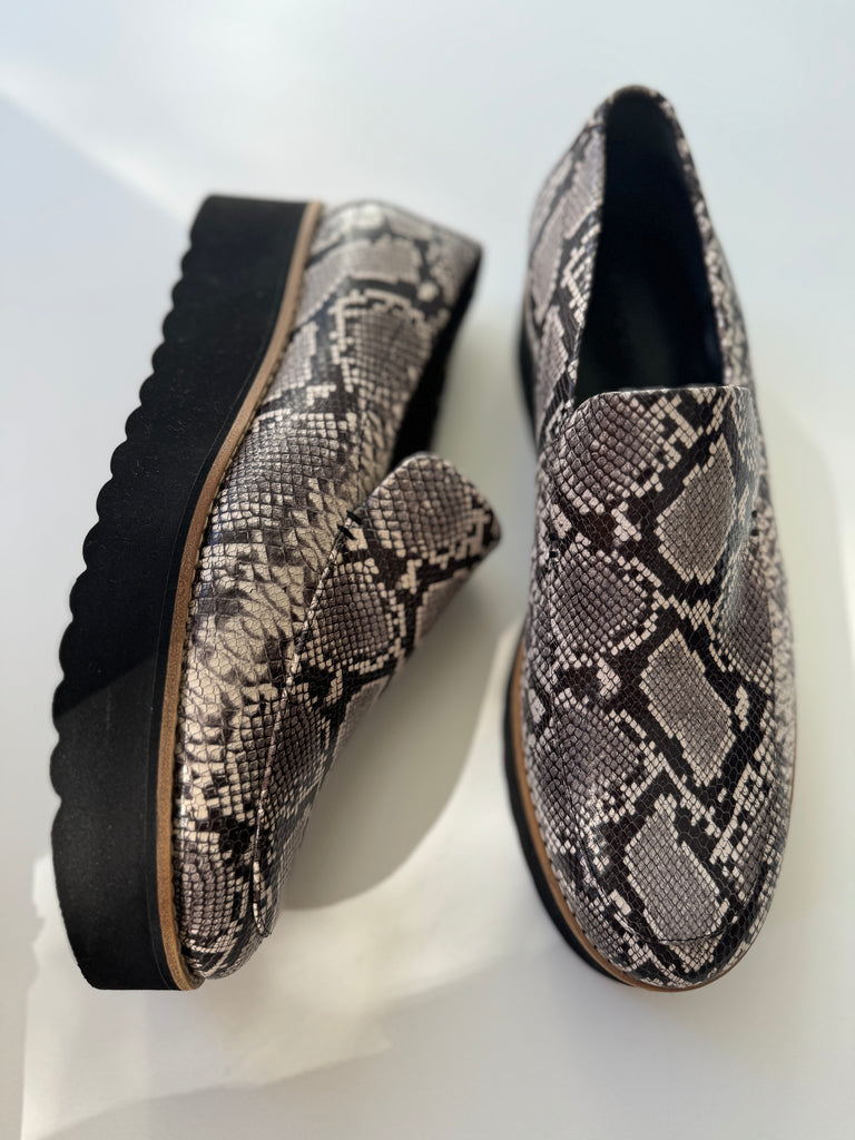 Vince snakeskin loafers size 9