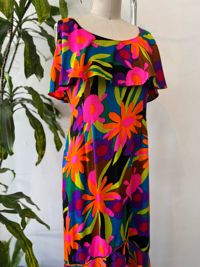 1960’s Sun fashion Hawaii vibrant floral print