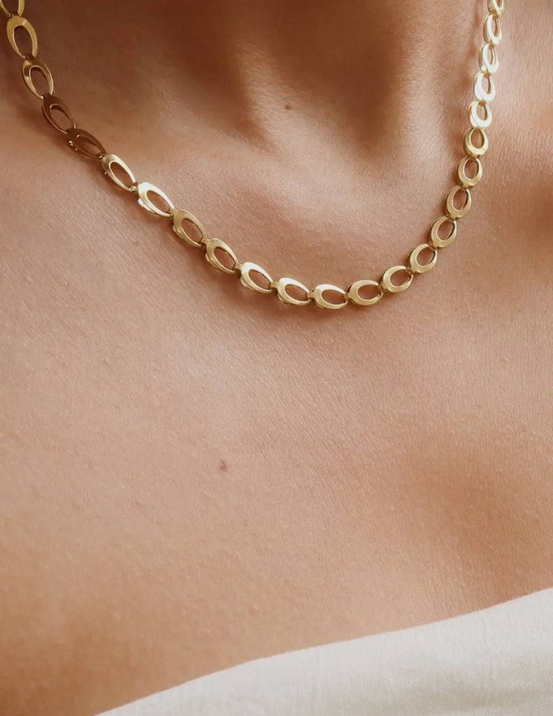 Oval link chain