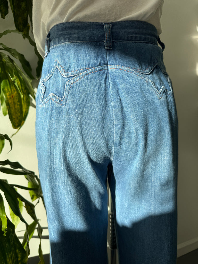 1970’s wide legged jeans with back star pockets waist 30”