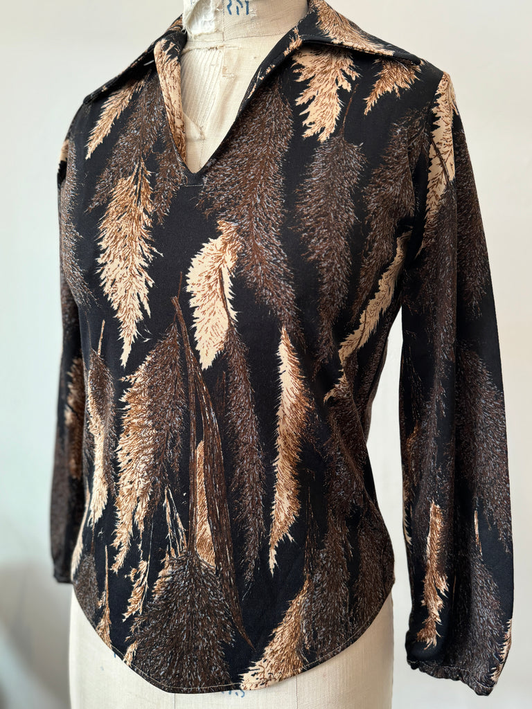 Vintage feather print top