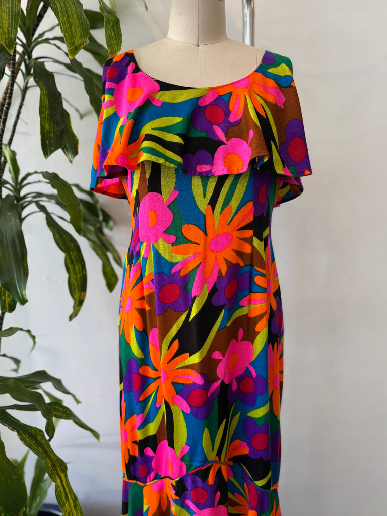 1960’s Sun fashion Hawaii vibrant floral print