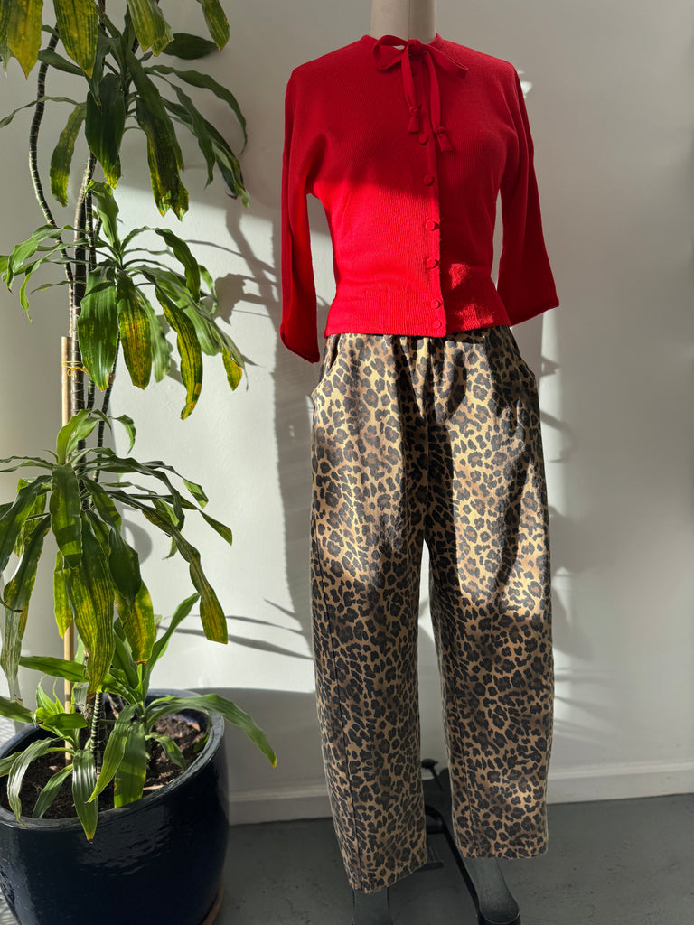 1950’s Judy bond cherry red top