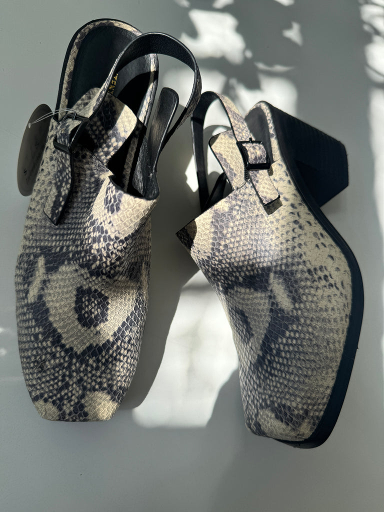 Intentionally Blank snake skin mule shoes size 9