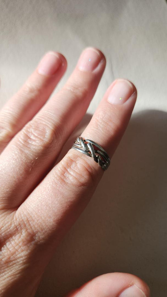 Vintage Sterling puzzle style ring size 7.75