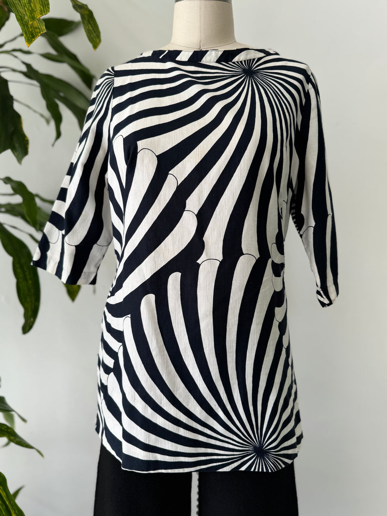 1960’s black and white tunic