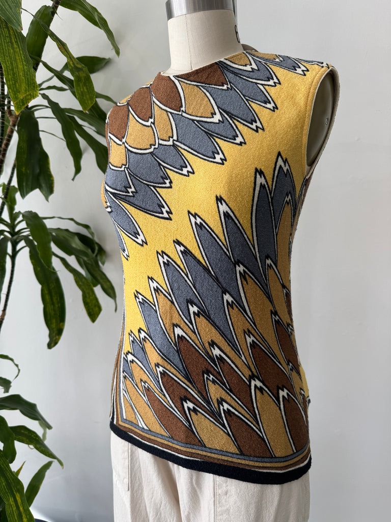 Vintage sleeveless top