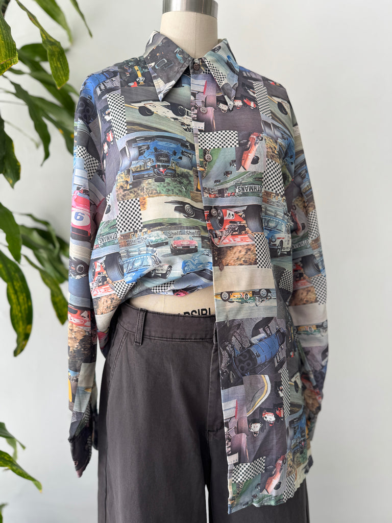 1970’s photo realistic racing car button up top