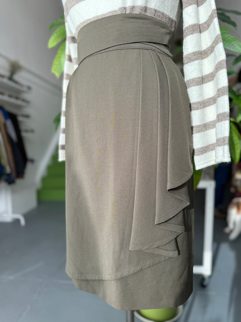 Designer ESCADA skirt