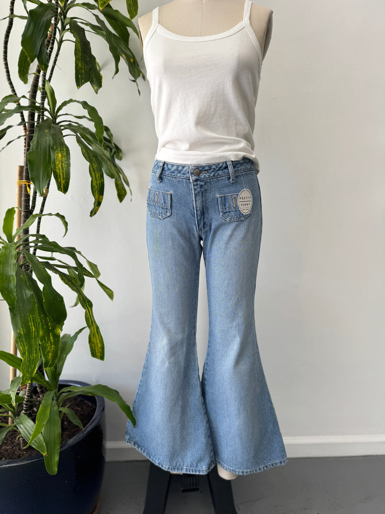 Vintage Paris Blues experience bell bottom jeans