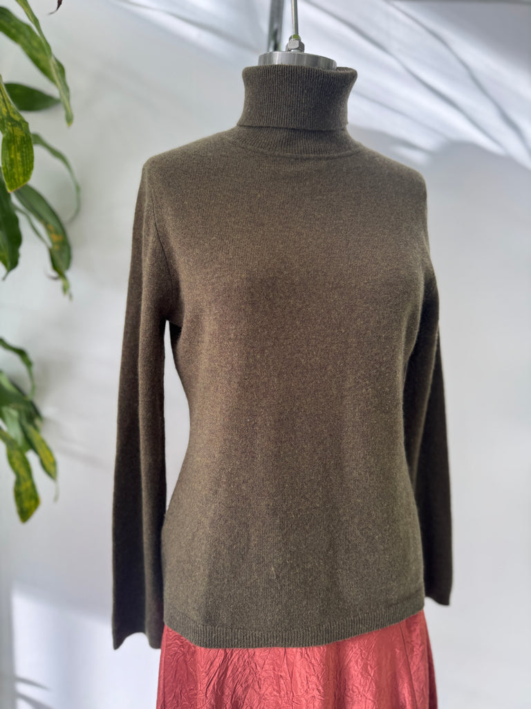 Cashmere turtleneck top