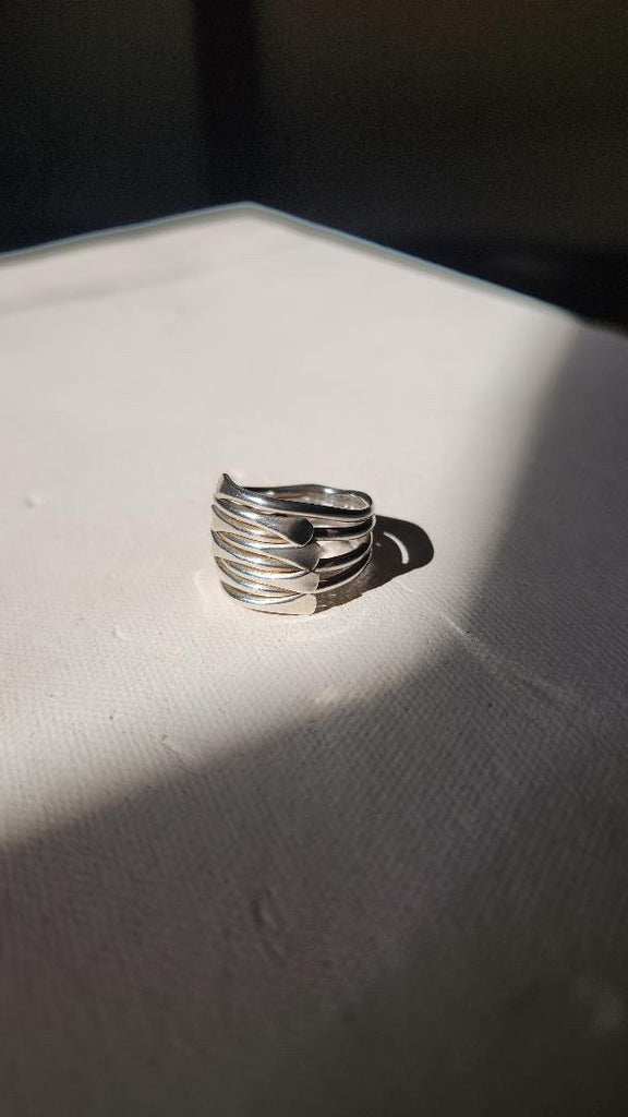 Vintage Sterling crossover bar ring 7.25