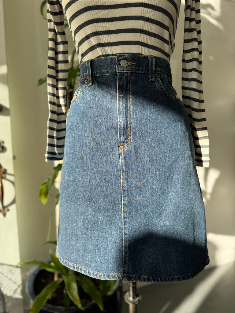 Levi’s denim skirt
