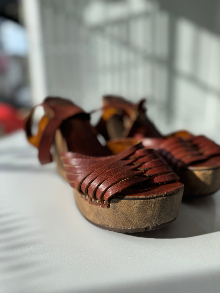 Vintage wooden + leather shoes 9.5