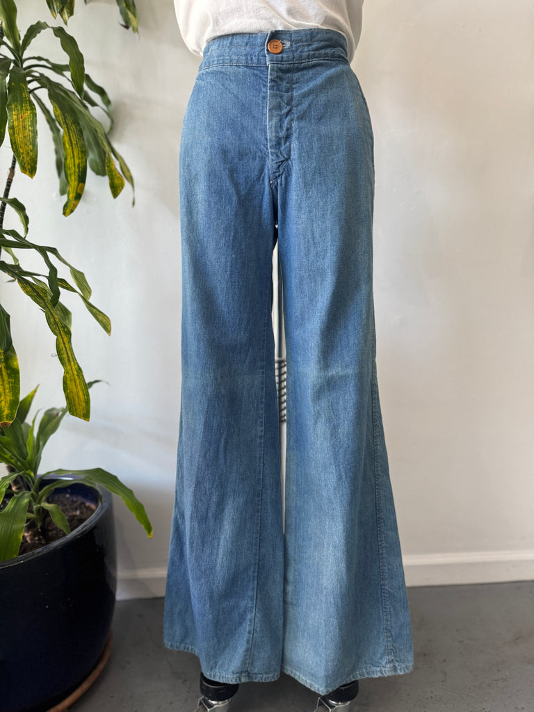 1970’s bell bottom landlubber jeans waist “31”