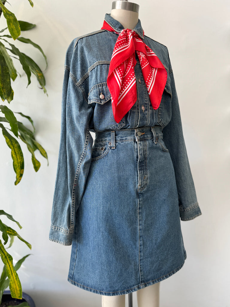 Made in the USA Levi’s denim skirt