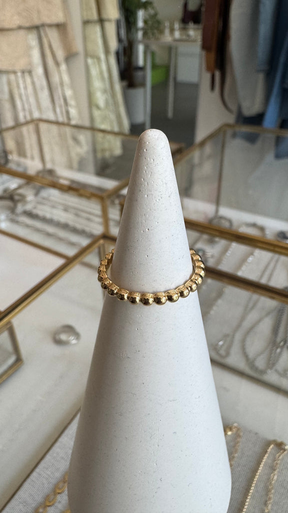 Beaded band ringing 6