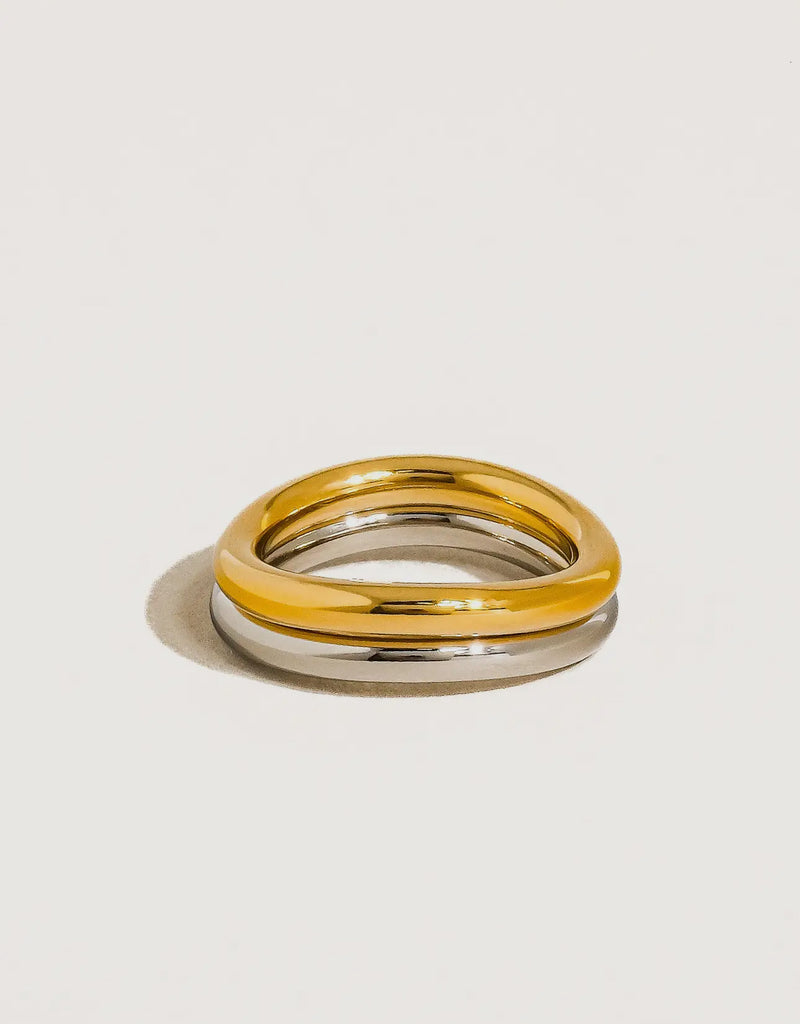 Double two toned ring