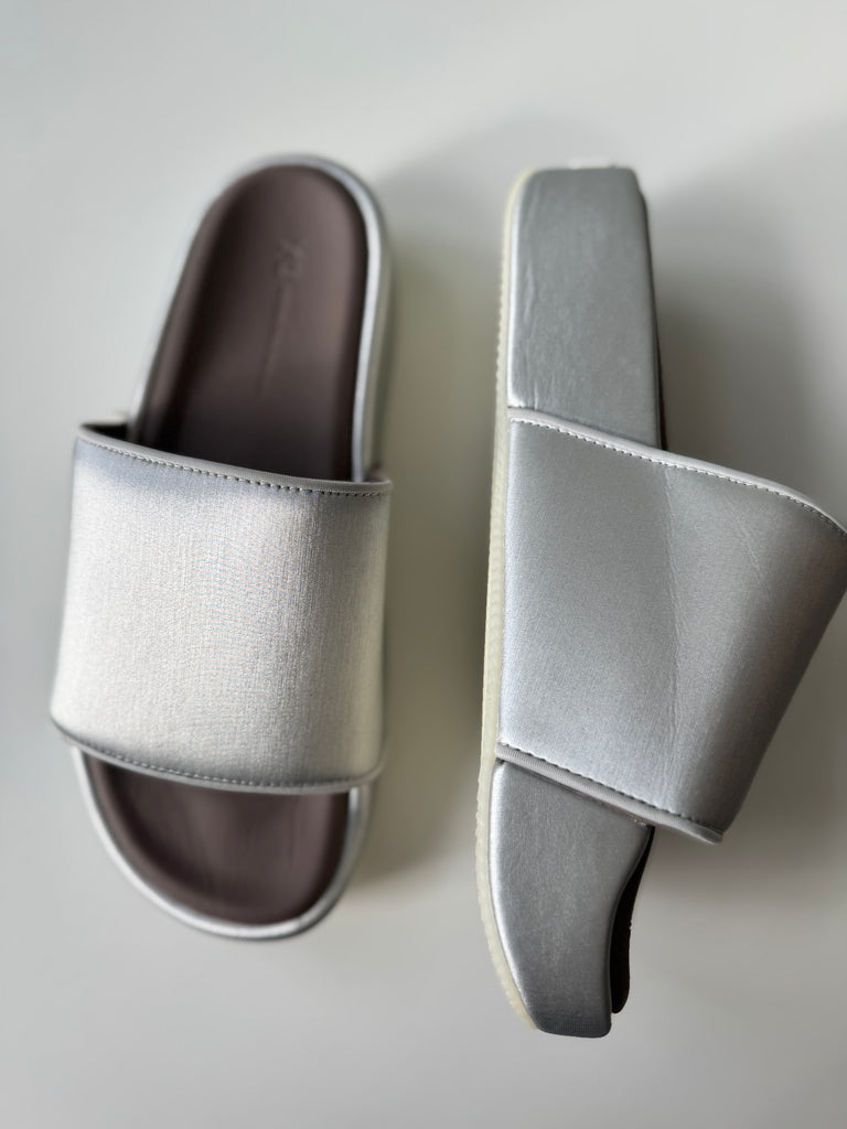 Yohji Yamamoto adidas silver slides size 9