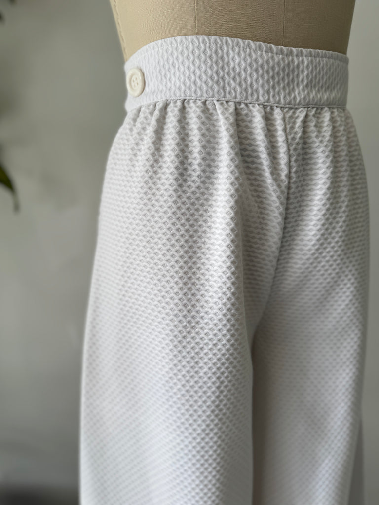 Bobbie Brooks high waist textured bell bottom pants