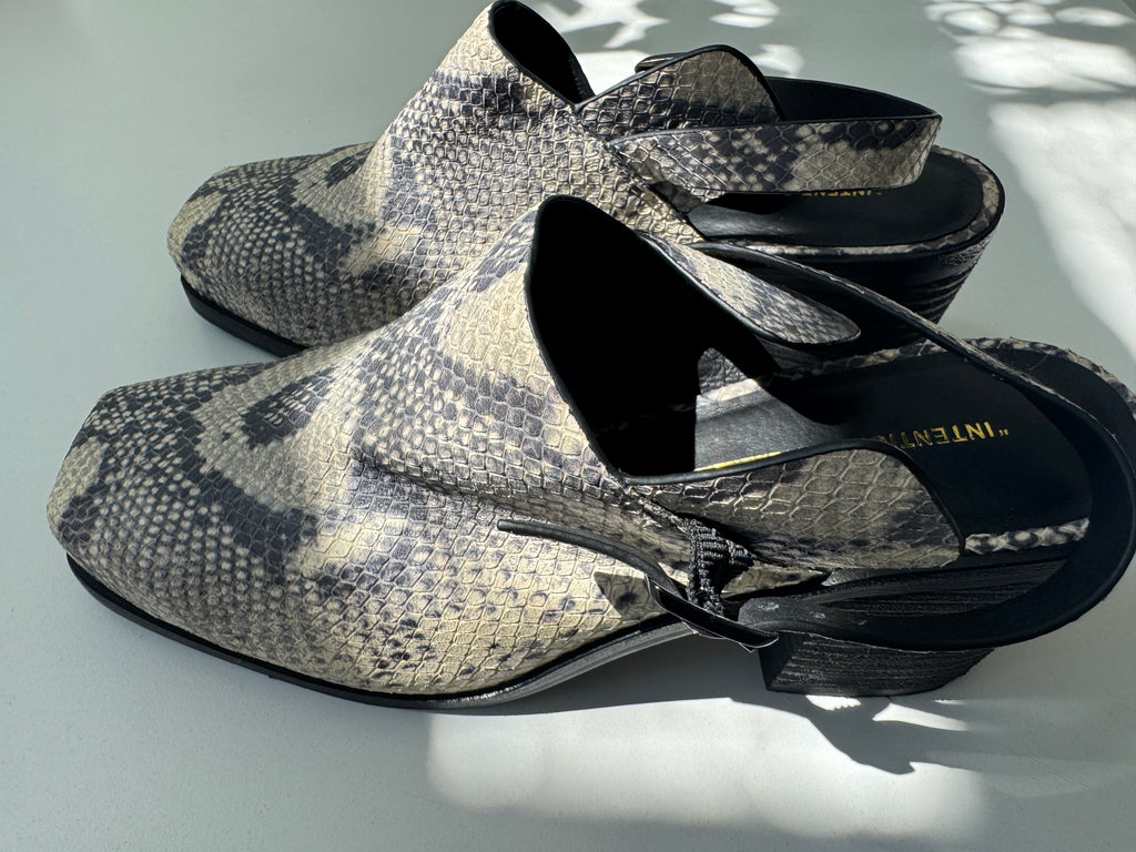 Intentionally Blank snake skin mule shoes size 9