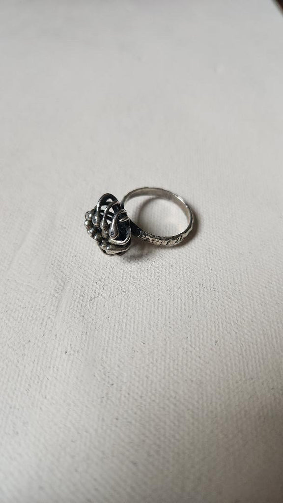 Vintage brutalist ring size 6.75