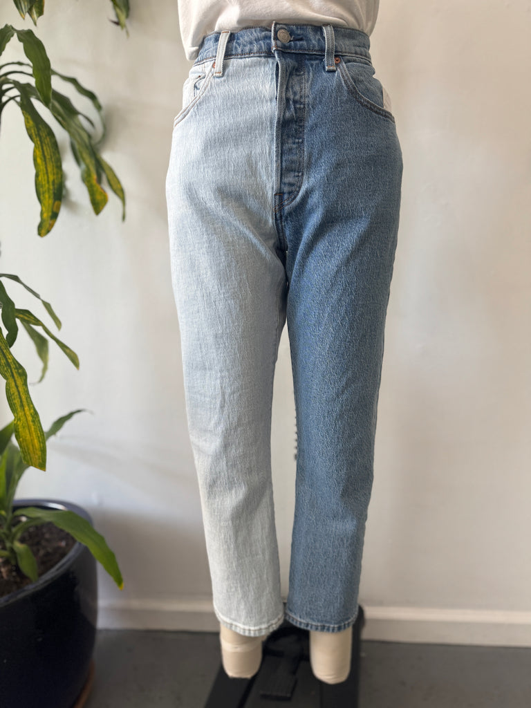 Half split Levi jeans waist “30”