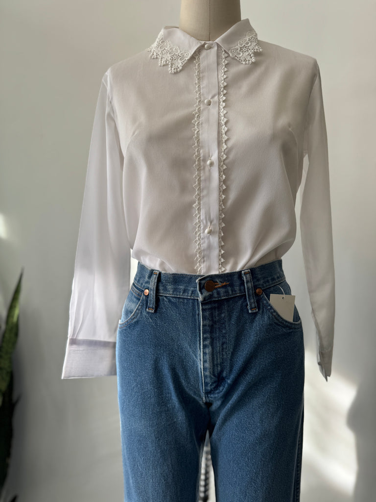 Vintage Top with lace trim