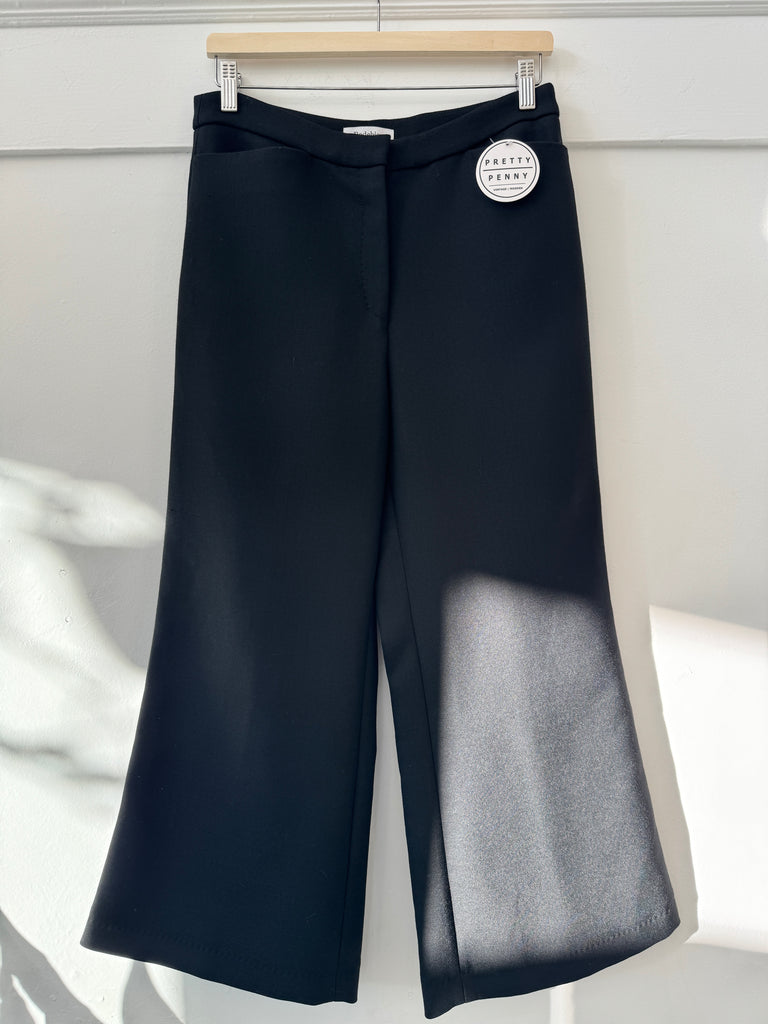 Rodenjer her wide legged pants waist “30/32”