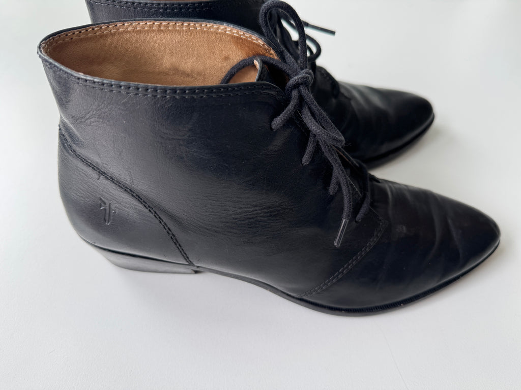 FRYE leather ankle boots size 10 M