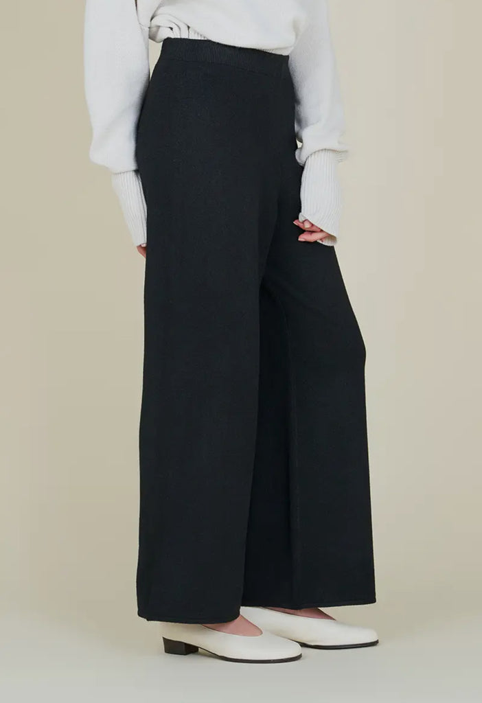 Curated Collection | knit pants | black | stretch waist