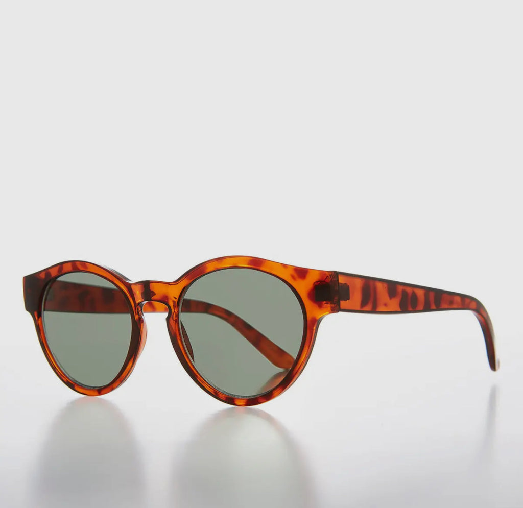 Round classic preppy vintage sunglasses