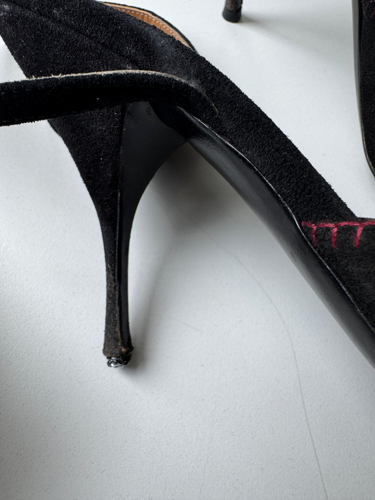 MIU MIU embroidered shoes size 40 size 9