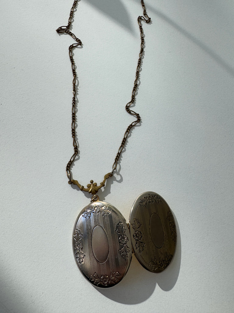 Vintage locket necklace