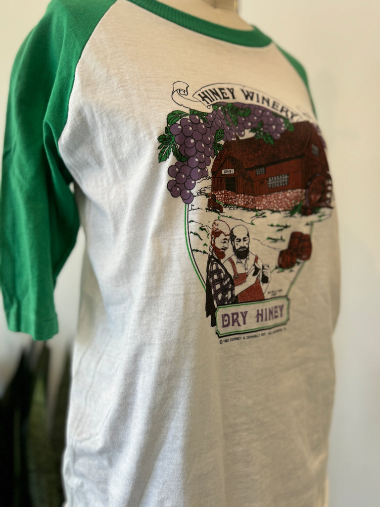 1982 dry hiney winery t shirt