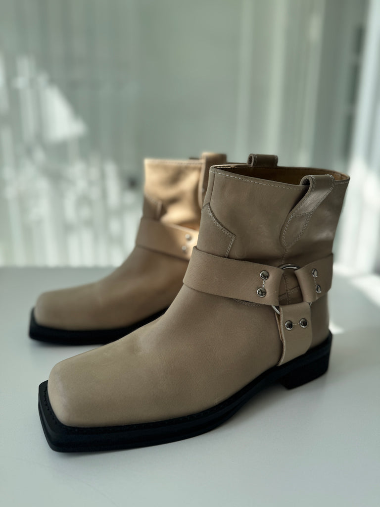 TONY BIANCO boot womens size 10