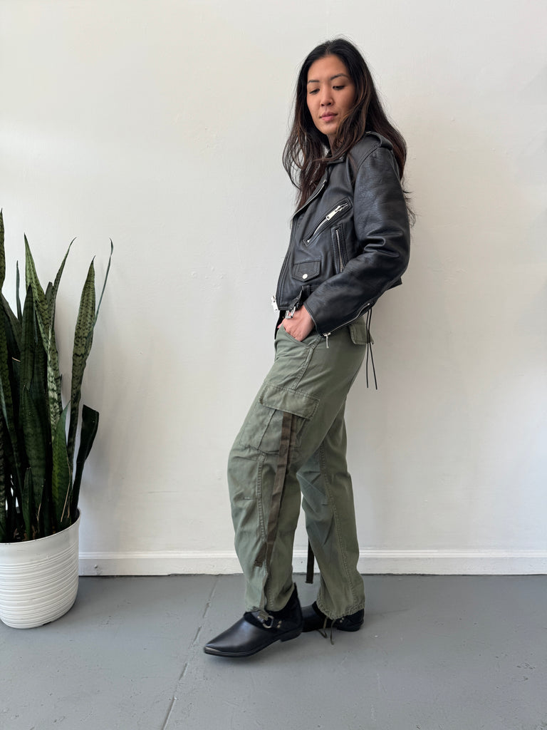 The coolest vintage army pants waist “30”