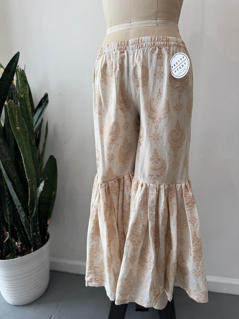 Flare pants waist “24-30”