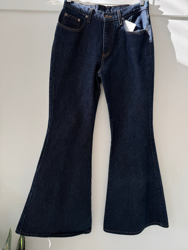 Vintage nine planet bell bottom pants “30”