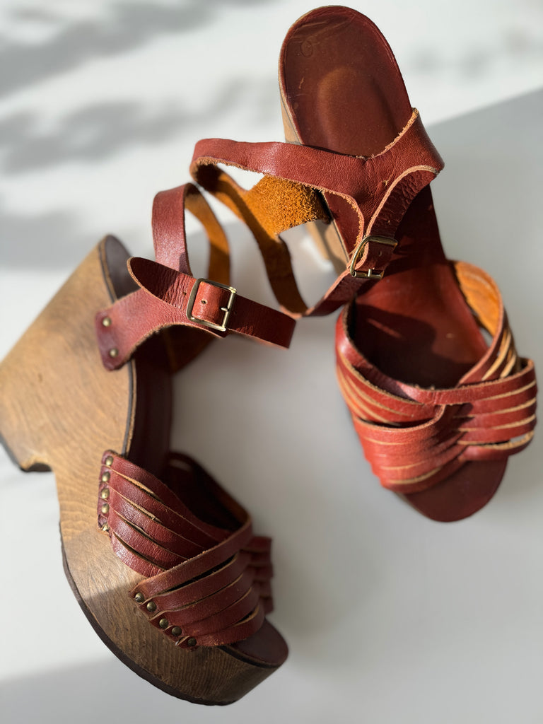 Vintage wooden + leather shoes 9.5