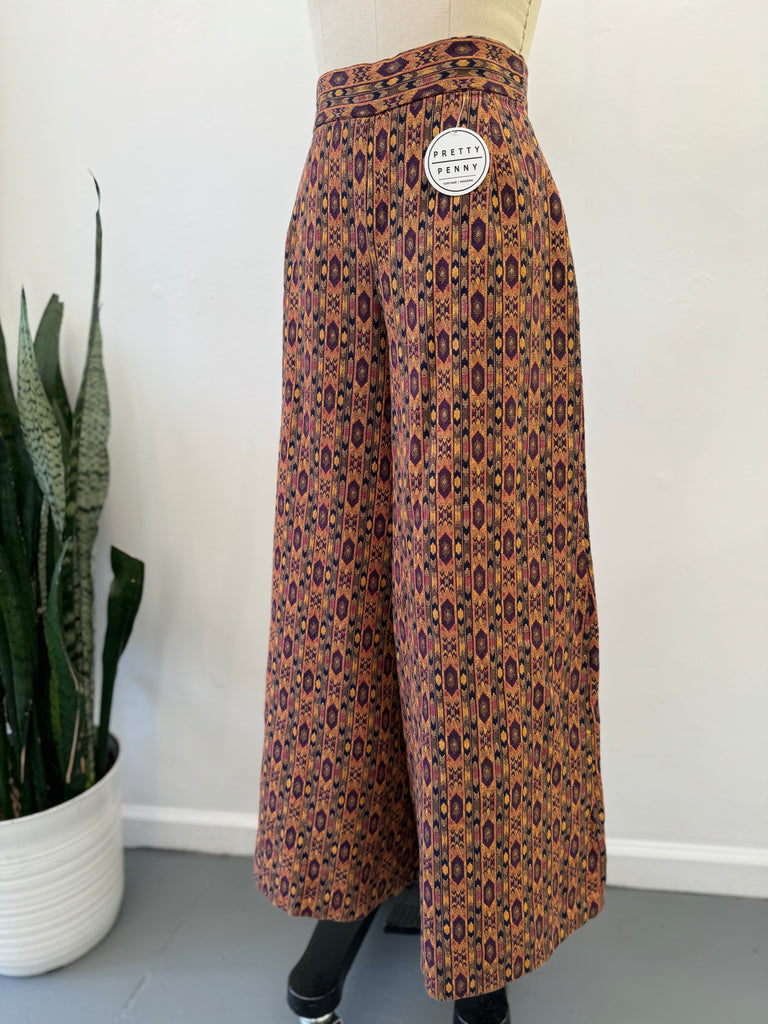 Vintage wide legged pants